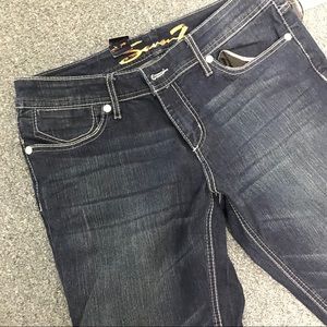 NWOT seven jeans - size 12 fits more like a 14